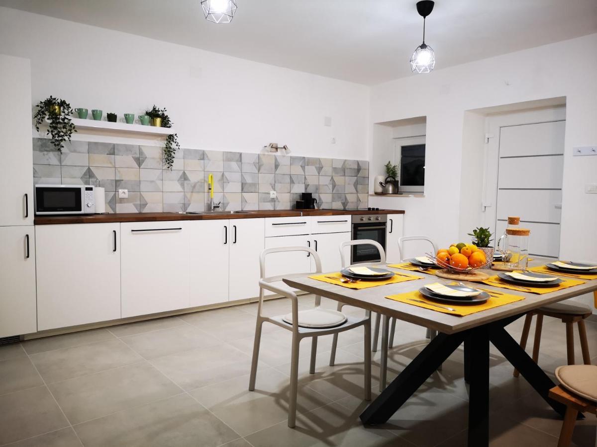 Apartment Sunrise, Coastal Istra, Pula Duga Uvala Pavicini エクステリア 写真