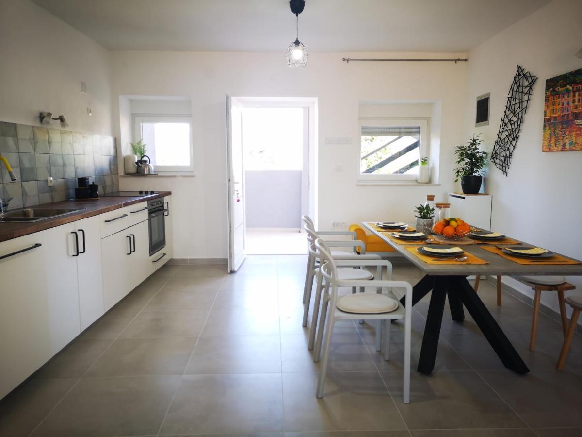 Apartment Sunrise, Coastal Istra, Pula Duga Uvala Pavicini エクステリア 写真