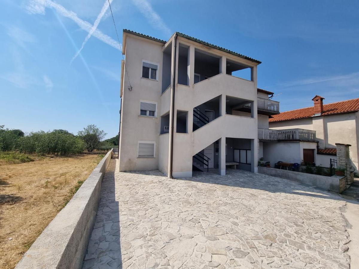 Apartment Sunrise, Coastal Istra, Pula Duga Uvala Pavicini エクステリア 写真